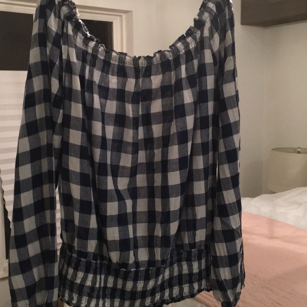 MK off shoulder/on shoulder gingham top